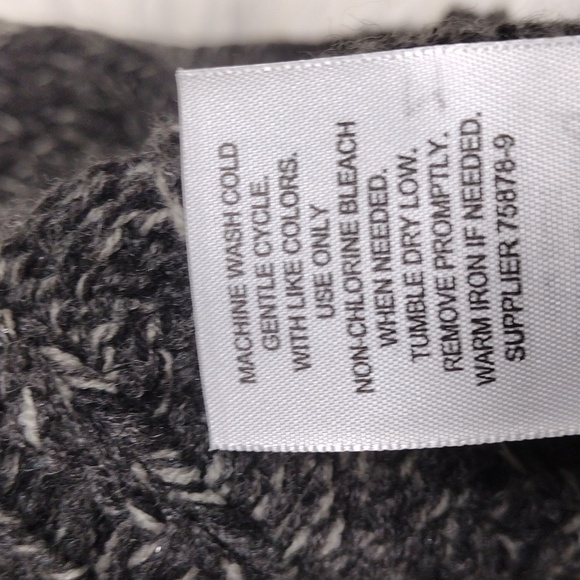 Chunky Knit Sweater - Picture 7 of 8